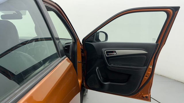 Second-hand 2018 Maruti Suzuki Vitara Brezza ZDi Plus Dual Tone for sale in Ahmedabad-16