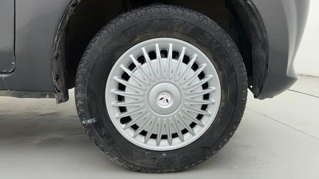 Second-hand 2015 Maruti Suzuki Alto 800 LXi for sale in Ahmedabad-17