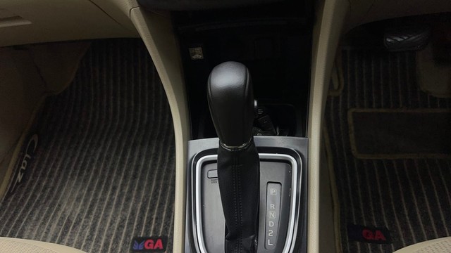 Second-hand 2015 Maruti Suzuki Ciaz AT ZXi for sale in Ghaziabad-12