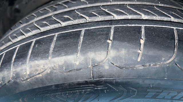 Second-hand 2015 Maruti Suzuki Ciaz AT ZXi for sale in Ghaziabad-24