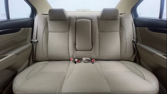 Second-hand 2015 Maruti Suzuki Ciaz AT ZXi for sale in Ghaziabad-30