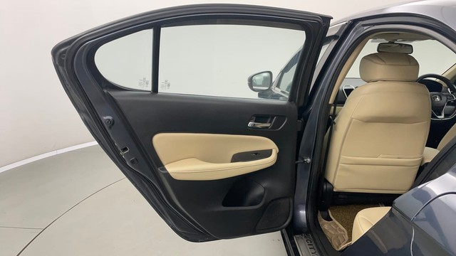 Second-hand 2022 Honda City ZX MT for sale in Jaipur-30