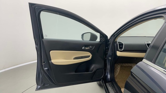 Second-hand 2022 Honda City ZX MT for sale in Jaipur-27