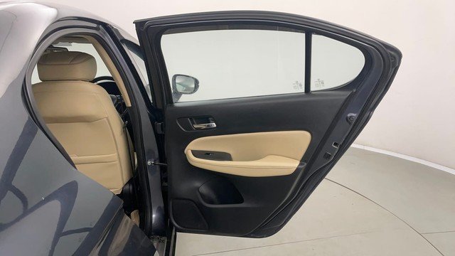 Second-hand 2022 Honda City ZX MT for sale in Jaipur-29