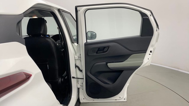 Second-hand 2023 Tata Punch Adventure Rhythm AMT for sale in Jaipur-26