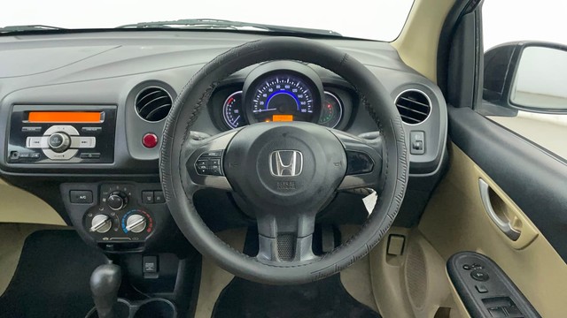 Second-hand 2015 Honda Amaze VX i-VTEC for sale in Chennai-33