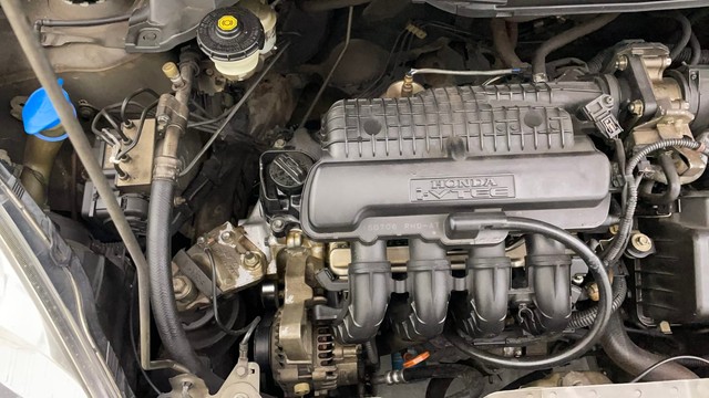 Second-hand 2015 Honda Amaze VX i-VTEC for sale in Chennai-36