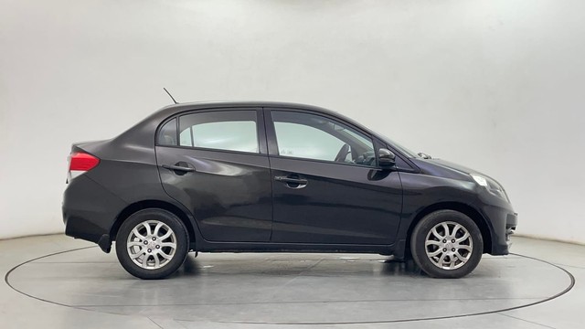 Second-hand 2015 Honda Amaze VX i-VTEC for sale in Chennai-2