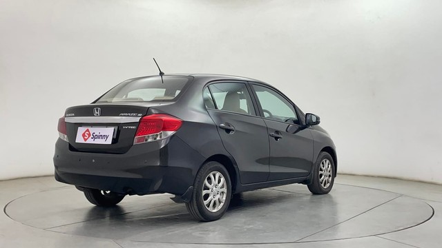 Second-hand 2015 Honda Amaze VX i-VTEC for sale in Chennai-3