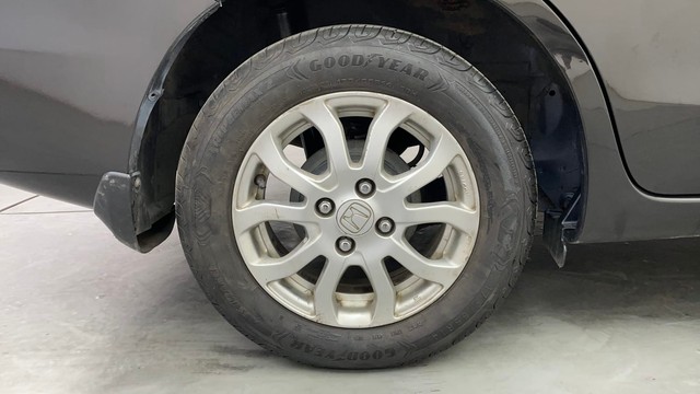 Second-hand 2015 Honda Amaze VX i-VTEC for sale in Chennai-18