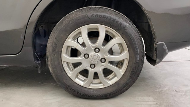 Second-hand 2015 Honda Amaze VX i-VTEC for sale in Chennai-19