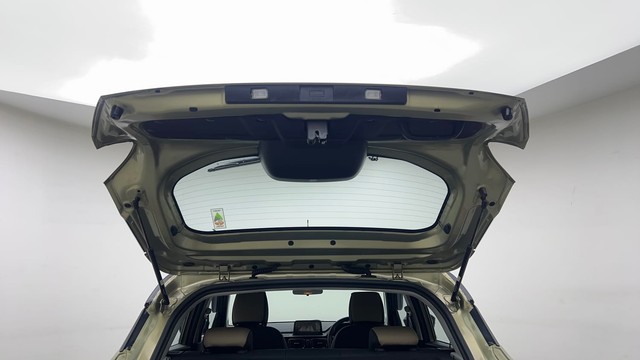 Second-hand 2022 Tata Punch Creative Kaziranga Edition AMT for sale in New Delhi-26