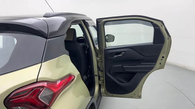 Second-hand 2022 Tata Punch Creative Kaziranga Edition AMT for sale in New Delhi-36