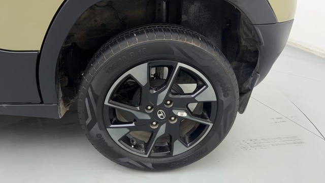 Second-hand 2022 Tata Punch Creative Kaziranga Edition AMT for sale in New Delhi-19