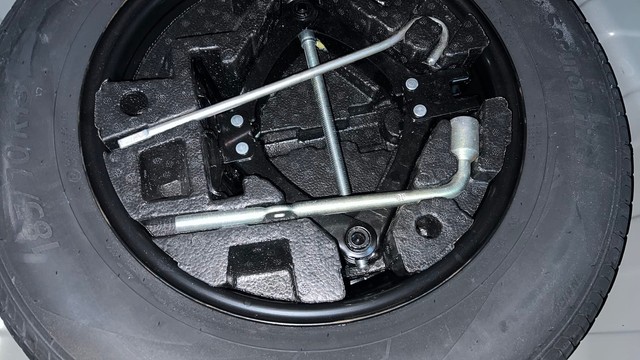 Second-hand 2022 Tata Punch Creative Kaziranga Edition AMT for sale in New Delhi-21