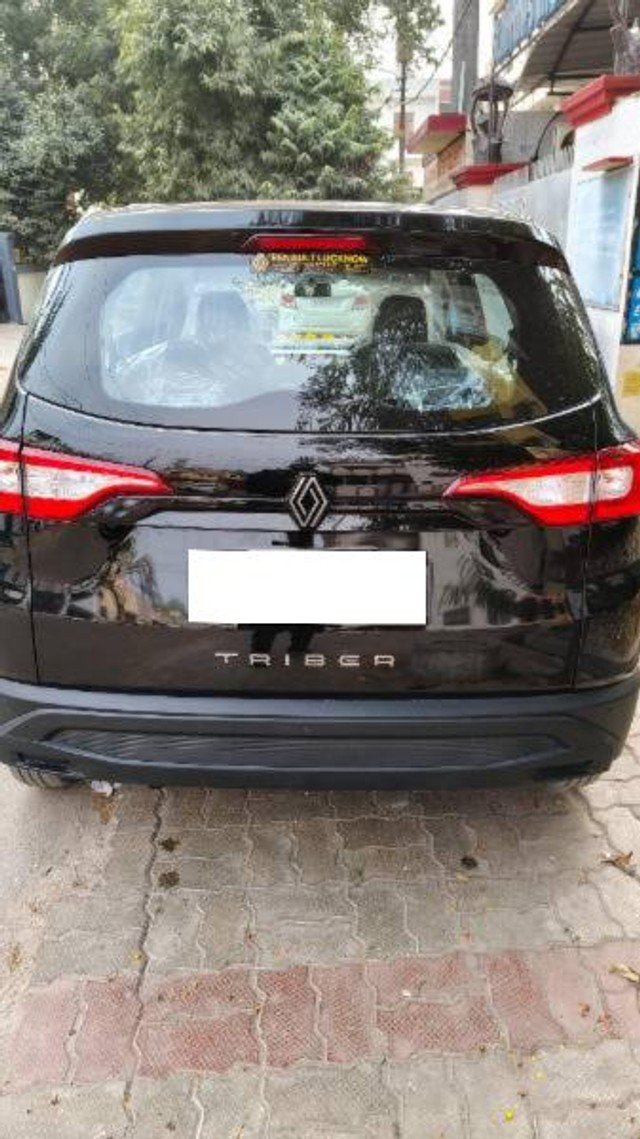 Second-hand 2026 Renault Triber Authentic for sale in Lucknow-2