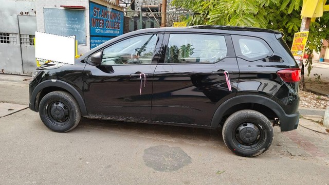 Second-hand 2026 Renault Triber Authentic for sale in Lucknow-1
