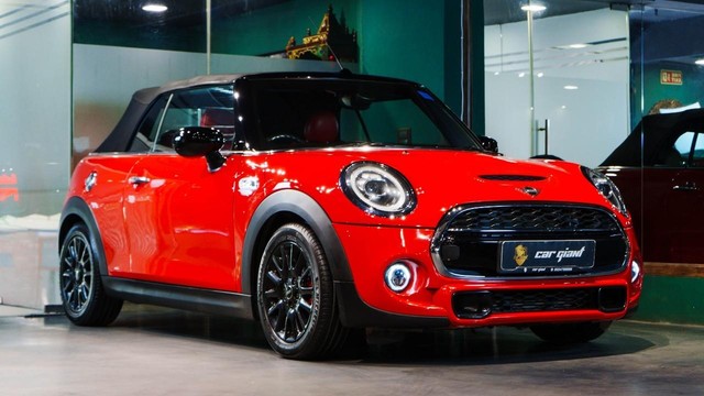 Second-hand 2019 Mini Cooper Convertible S for sale in New Delhi-2