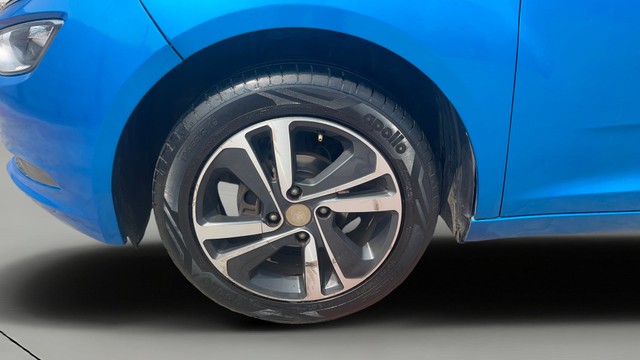 Second-hand 2022 Tata Altroz XZ Diesel BSVI for sale in Coimbatore-26