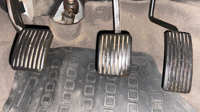 Hyundai i10 Magna 1.1L Second-hand 2016 Hyundai i10 Magna 1.1L for sale in Surat-14