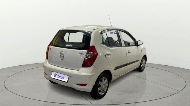 Hyundai i10 Magna 1.1L Second-hand 2016 Hyundai i10 Magna 1.1L for sale in Surat-2