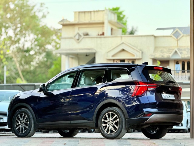 Second-hand 2022 Mahindra XUV700 AX7 Diesel AT BSVI for sale in Surat-7