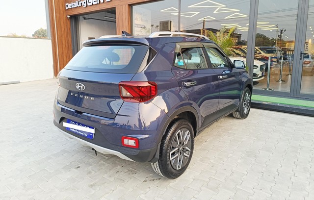 Second-hand 2021 Hyundai Venue SX Diesel for sale in Ludhiana-5