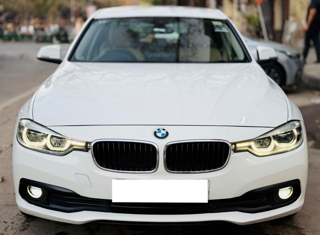 Second-hand 2017 BMW 3 Series 320d for sale in New Delhi-3
