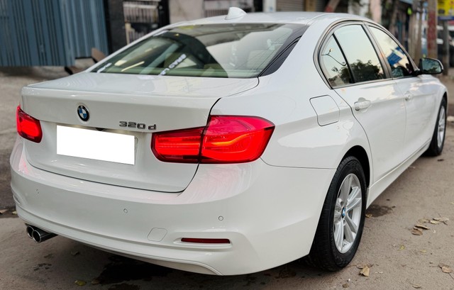 Second-hand 2017 BMW 3 Series 320d for sale in New Delhi-16