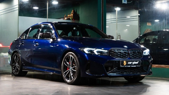 Second-hand 2024 BMW 3 Series M340i xDrive for sale in New Delhi-7