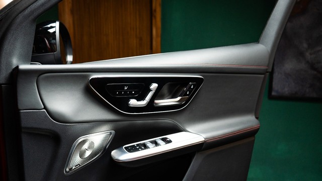 Second-hand 2024 Mercedes-Benz AMG GLC 43 4Matic for sale in New Delhi-6