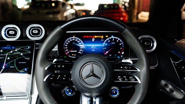 Second-hand 2024 Mercedes-Benz AMG GLC 43 4Matic for sale in New Delhi-8