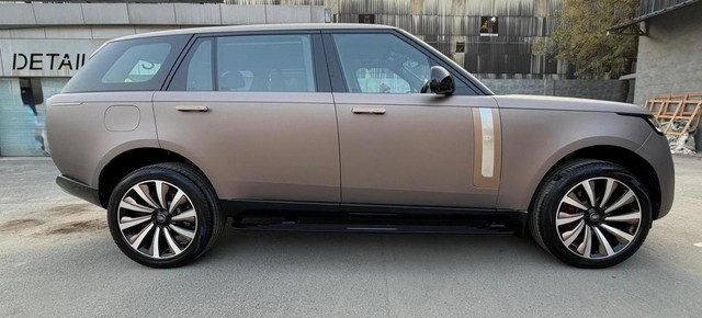 Second-hand 2023 Land Rover Range Rover 3.0 l LWB HSE PHEV for sale in New Delhi-1