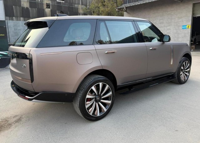 Second-hand 2023 Land Rover Range Rover 3.0 l LWB HSE PHEV for sale in New Delhi-2