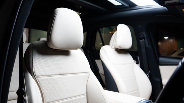 Mercedes-Benz GLC 220d Second-hand 2025 Mercedes-Benz GLC 220d for sale in New Delhi-17