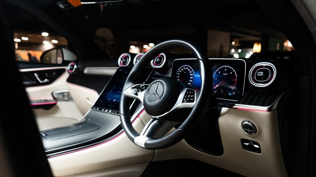 Mercedes-Benz GLC 220d Second-hand 2025 Mercedes-Benz GLC 220d for sale in New Delhi-18