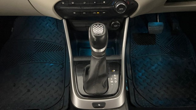 Second-hand 2022 Tata Altroz XZA Plus DCT for sale in Lucknow-12