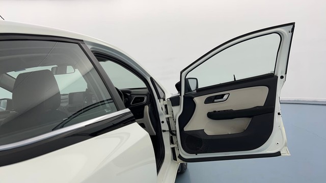 Second-hand 2022 Tata Altroz XZA Plus DCT for sale in Lucknow-16