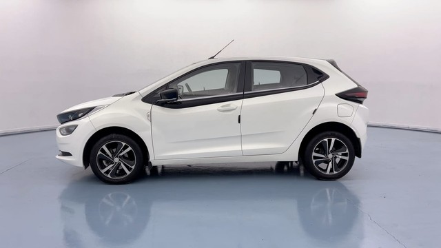 Second-hand 2022 Tata Altroz XZA Plus DCT for sale in Lucknow-6