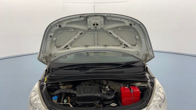 Second-hand 2015 Hyundai i10 Sportz 1.1L for sale in Lucknow-8