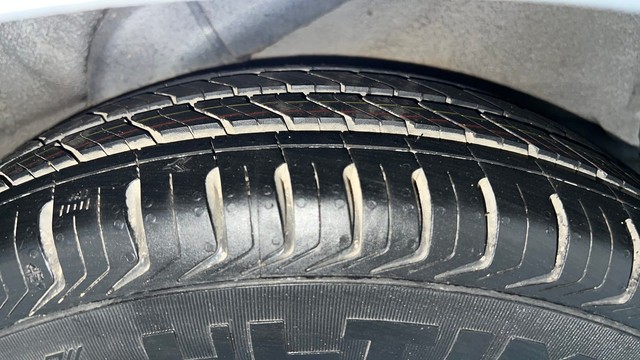 Second-hand 2015 Hyundai i10 Sportz 1.1L for sale in Lucknow-39