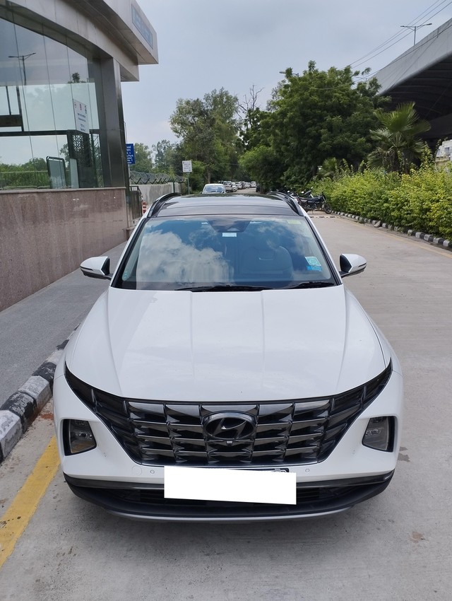 Second-hand 2023 Hyundai Tucson Signature Diesel AT for sale in New Delhi-5