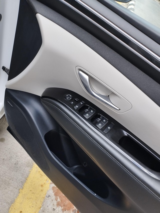 Second-hand 2023 Hyundai Tucson Signature Diesel AT for sale in New Delhi-8