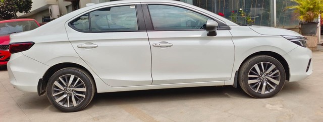 Second-hand 2020 Honda City VX CVT for sale in Bangalore-1