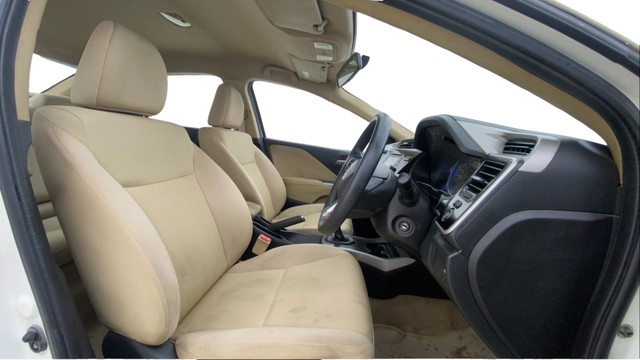 Honda City i VTEC V Second-hand 2016 Honda City i VTEC V for sale in Ahmedabad-25