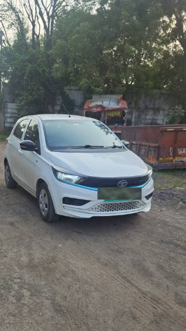 Tata Tiago EV XT LR - Photo 2
