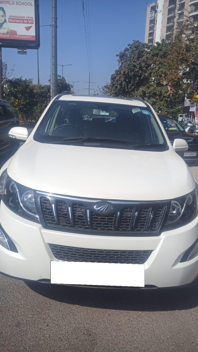Mahindra XUV500 R W10 FWD Second-hand 2016 Mahindra XUV500 R W10 FWD for sale in Ghaziabad-0