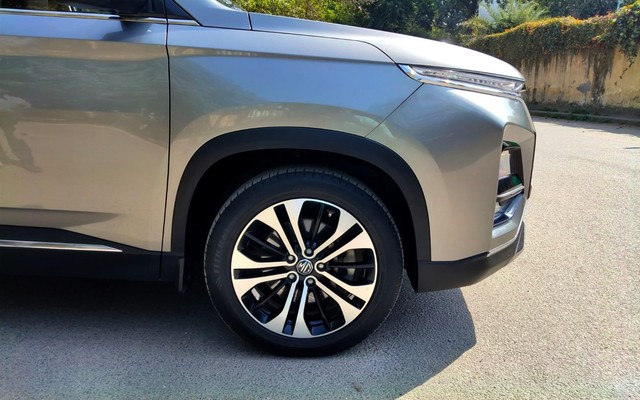 MG Hector Plus 1.5 Turbo Sharp Pro CVT 7 Str BSVI Second-hand 2023 MG Hector Plus 1.5 Turbo Sharp Pro CVT 7 Str BSVI for sale in New Delhi-7