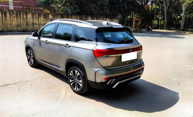 MG Hector Plus 1.5 Turbo Sharp Pro CVT 7 Str BSVI Second-hand 2023 MG Hector Plus 1.5 Turbo Sharp Pro CVT 7 Str BSVI for sale in New Delhi-9
