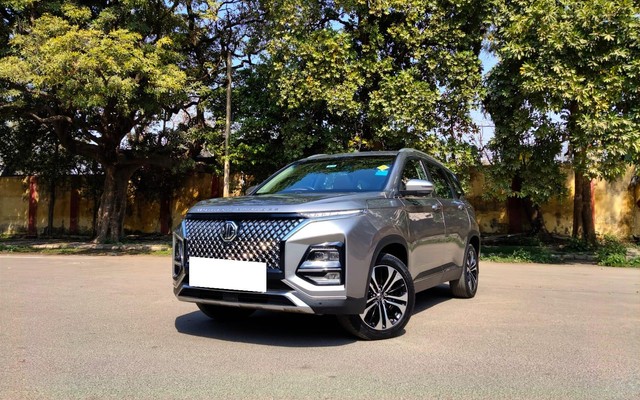 MG Hector Plus 1.5 Turbo Sharp Pro CVT 7 Str BSVI Second-hand 2023 MG Hector Plus 1.5 Turbo Sharp Pro CVT 7 Str BSVI for sale in New Delhi-4